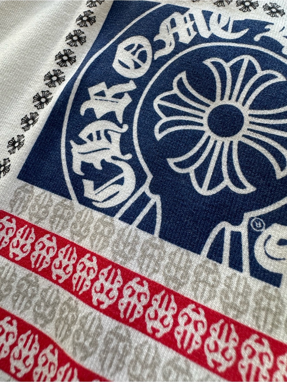 Chrome hearts womens v neck t shirt - Picture 4 of 6